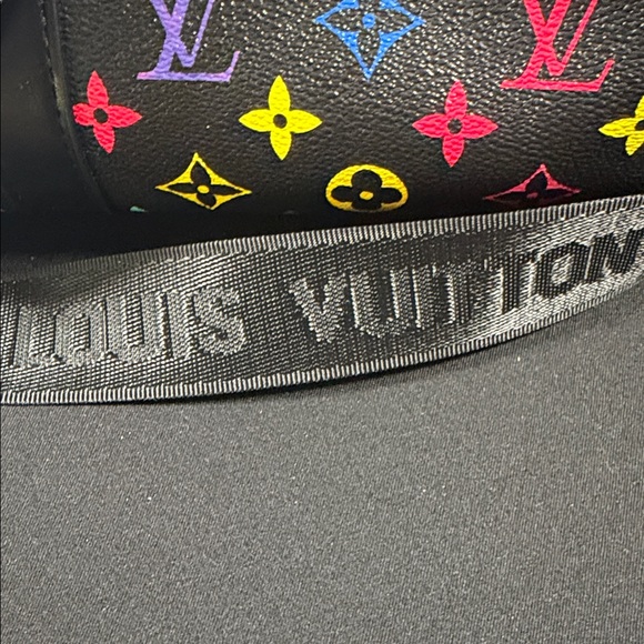 SUPER COOL Fashion Duffle Bag - Picture 10 of 13